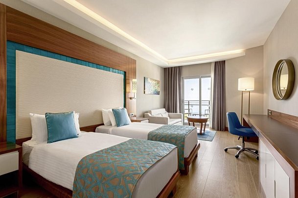 Ramada Hotel & Suites by Wyndham Kusadasi - Wohnbeispiel Doppelzimmer Superior Meerblick (Zimmercodierungen DSM & DCM)
