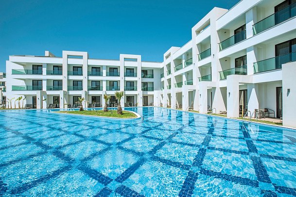 Korumar Ephesus Spa & Beach Resort