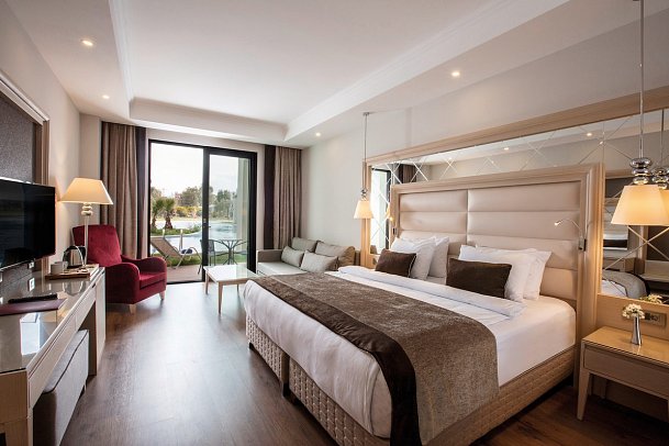 Korumar Ephesus Spa & Beach Resort - Wohnbeispiel Doppelzimmer Swim-Up (Zimmercodierung DBQ)