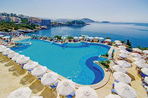 Korumar Deluxe Hotel