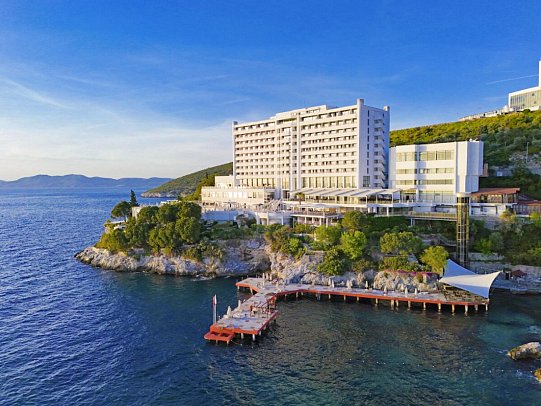 Korumar Deluxe Hotel