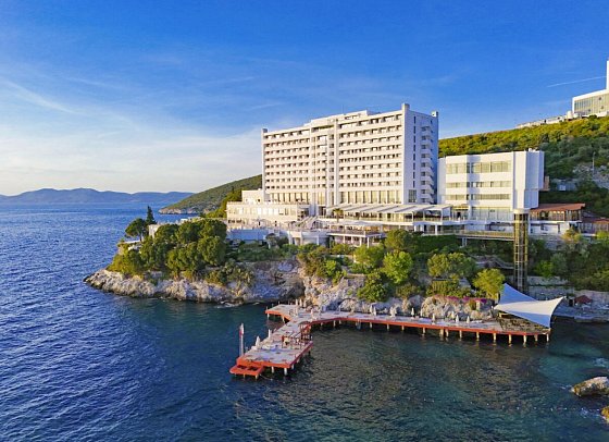 Korumar Deluxe Hotel