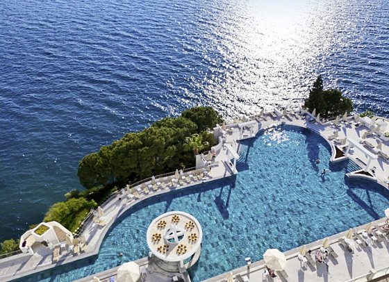 Korumar Deluxe Hotel