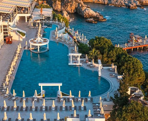 Korumar Deluxe Hotel