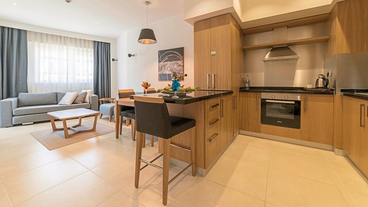 Ramada Resort Kusadasi & Golf - Wohnbeispiel Juniorsuite seitlicher Meerblick (Zimmercodierung JS1)