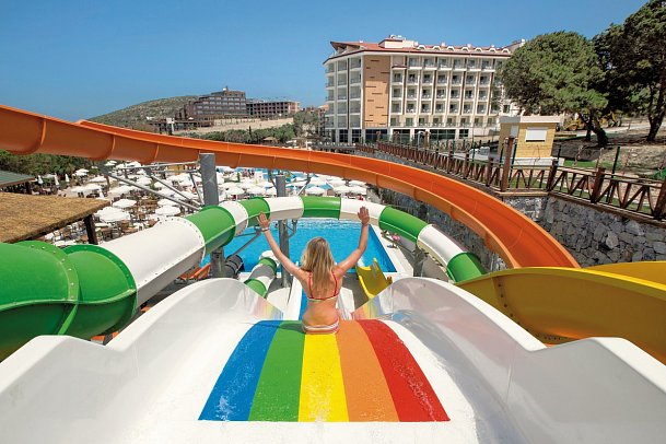 Ramada Resort Kusadasi & Golf