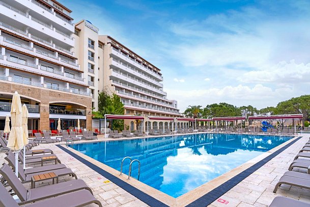 Batihan Beach Resort