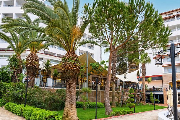 Batihan Beach Resort