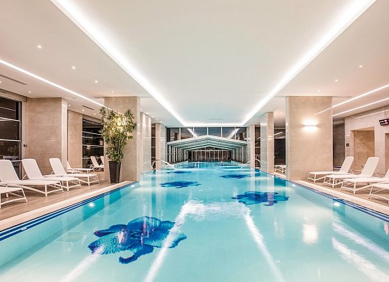 Charisma Deluxe Hotel