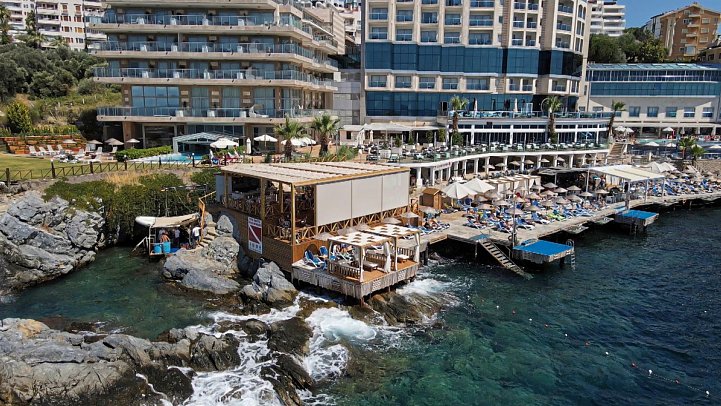 Charisma Deluxe Hotel