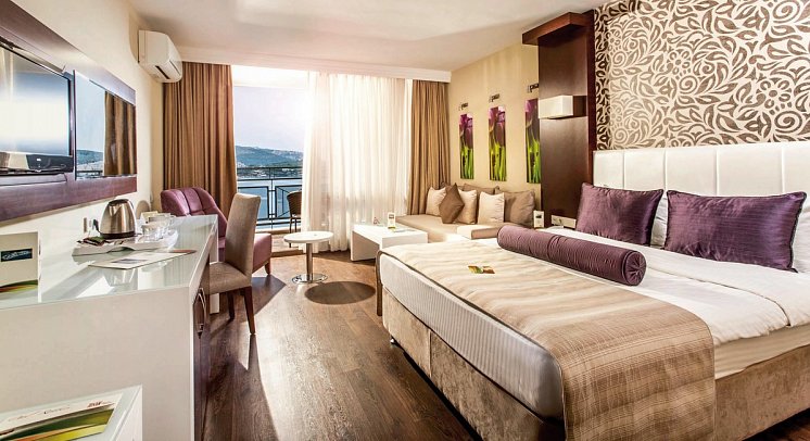 Tusan Beach Resort - Wohnbeispiel Doppelzimmer Deluxe Meerblick