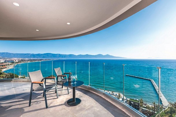 Beks Premium Resort & Spa - Modellbild Beispiel Terrasse Panorama Suite (Zimmercodierung WM1)