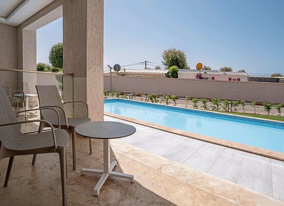 Pickalbatros White Beach Resort Taghazout - Wohnbeispiel Swim-Up (Zimmercodierungen D1Q & D2Q)