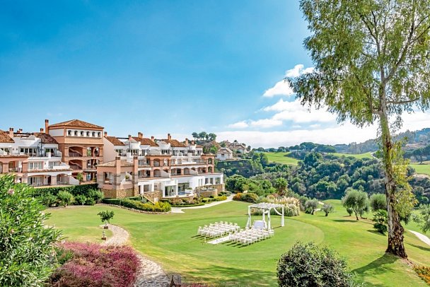 La Cala Resort