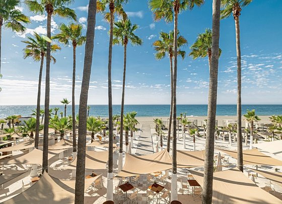 Anantara Villa Padierna Palace Resort - Beach Club