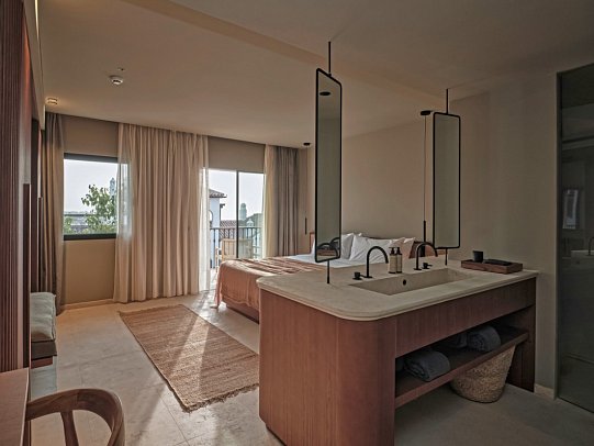 OKU Andalusia - Classic Garden View