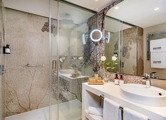 Barceló Málaga - Badbeispiel Doppelzimmer Premium (Zimmercodierung DM3)