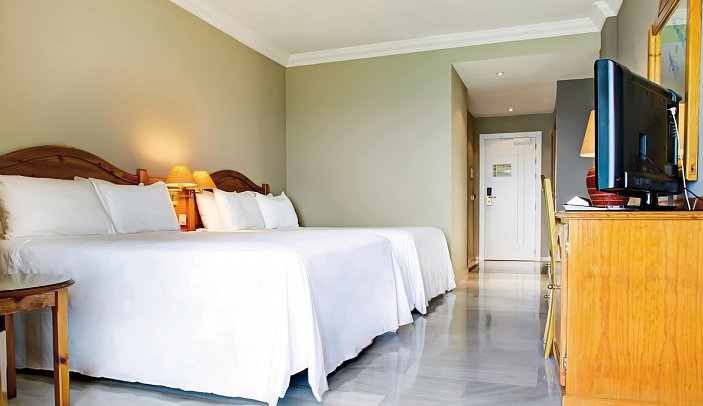 Sol Málaga Guadalmar - Wohnbeispiel Doppelzimmer seitl. Meerblick (Zimmercodierungen DBN & D2N)