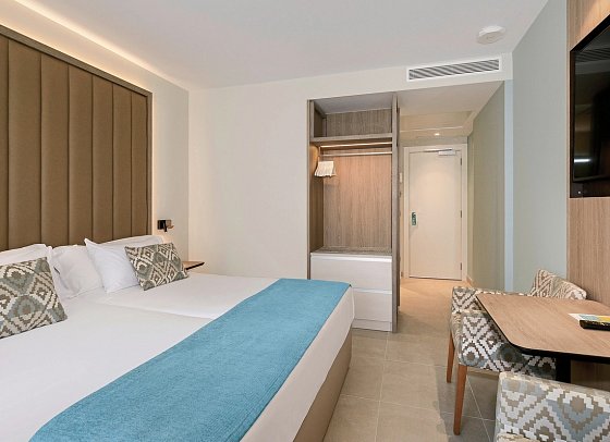 SOL Torremolinos Don Marco - Wohnbeispiel Doppelzimmer Poolblick (Zimmercodierungen D1P & D2P)
