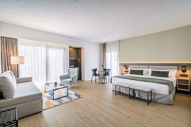 Occidental Puerto Banús - Wohnbeispiel Doppelzimmer Deluxe (Zimmercodierung DD1)