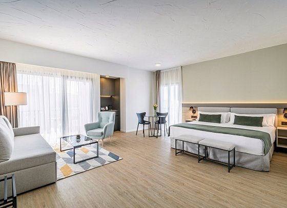 Occidental Puerto Banús - Wohnbeispiel Doppelzimmer Deluxe (Zimmercodierung DD1)
