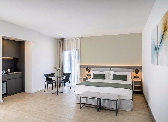 Occidental Puerto Banús - Wohnbeispiel Doppelzimmer Deluxe (Zimmercodierung DD1)