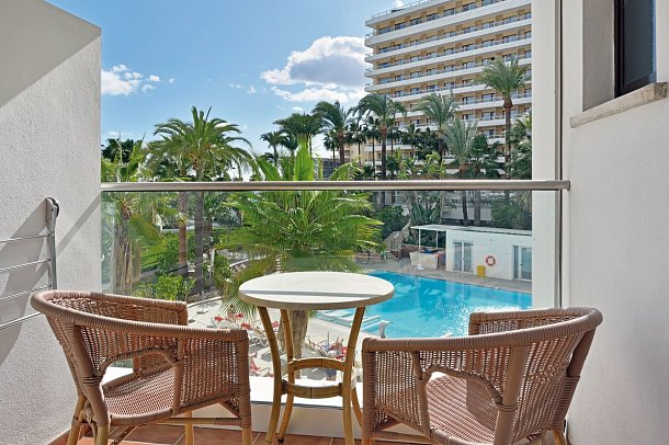 Sol Torremolinos – Don Pedro - Balkonbeispiel Doppelzimmer Poolblick (Zimmercodierungen D1P & D2P)