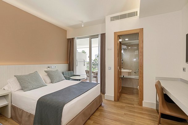 Sol Torremolinos – Don Pedro - Wohnbeispiel Doppelzimmer Poolblick (Zimmercodierungen D1P & D2P)