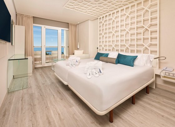 Amàre Beach Hotel Marbella - Wohnbeispiel Doppelzimmer Meerblick (Zimmercodierung DBM)