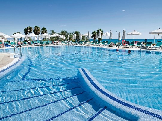 MS Amaragua Hotel & Convention Center