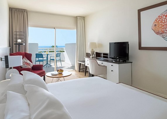 H10 Estepona Palace - Wohnbsp. Doppelzimmer Superior Meerblick (Zimmercodierungen DSM & D3S)