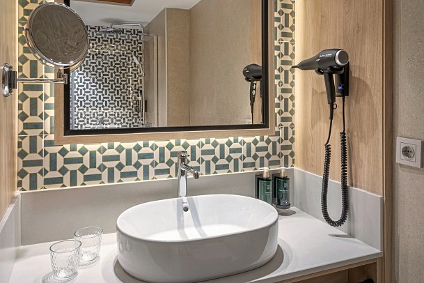 Meliá Costa del Sol - Badbeispiel Doppelzimmer Meerblick Melia (Zimmercodierungen DBM & D1M)