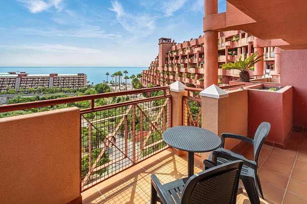 Holiday World Polynesia Affiliated by Meliá - Balkonbeispiel Juniorsuite seitl. Meerblick (Zimmercodierung J1N)