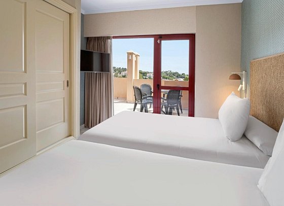Holiday World Village Affiliated by Meliá - Wohnbeispiel Juniorsuite seitl. Meerblick (Zimmercodierung JBN)
