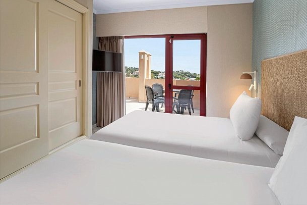 Holiday World Village Affiliated by Meliá - Wohnbeispiel Juniorsuite seitl. Meerblick (Zimmercodierung JBN)