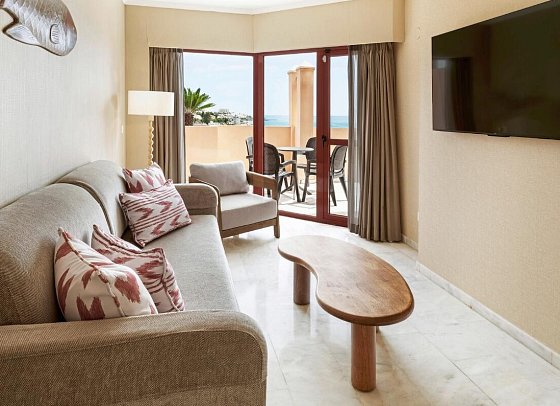 Holiday World Village Affiliated by Meliá - Wohnbeispiel Juniorsuite seitl. Meerblick (Zimmercodierung JBN)