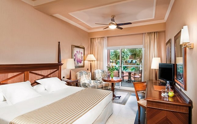 Elba Estepona Gran Hotel & Thalasso Spa - Wohnbeispiel Doppelzimmer Deluxe Gartenblick (Zimmercodierungen DDG, D1E & D2E)