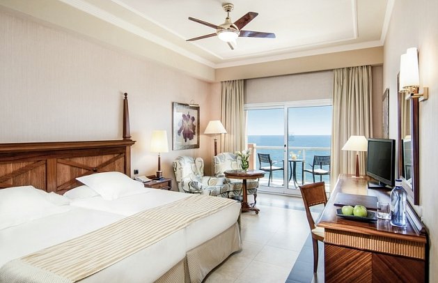 Elba Estepona Gran Hotel & Thalasso Spa - Wohnbeispiel Doppelzimmer Deluxe Meerblick (Zimmercodierungen DDM & FBM)