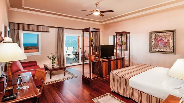 Elba Estepona Gran Hotel & Thalasso Spa - Wohnbeispiel Juniorsuite Meerblick (Zimmercodierung JBM)