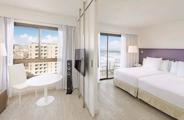 Ocean House Costa del Sol by Grupotel - Wohnbeispiel Suite seitlicher Meerblick (Zimmercodierungen WBN & W1N)