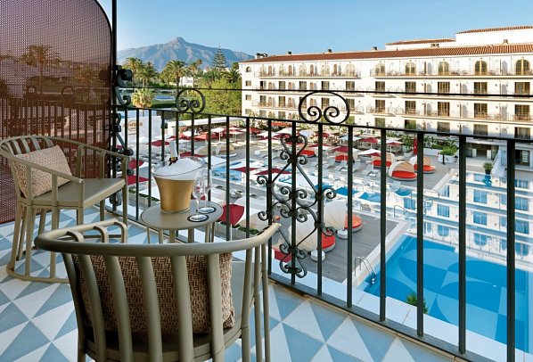 Hard Rock Hotel Marbella - Balkonbeispiel Doppelzimmer Deluxe (Zimmercodierung DD1)