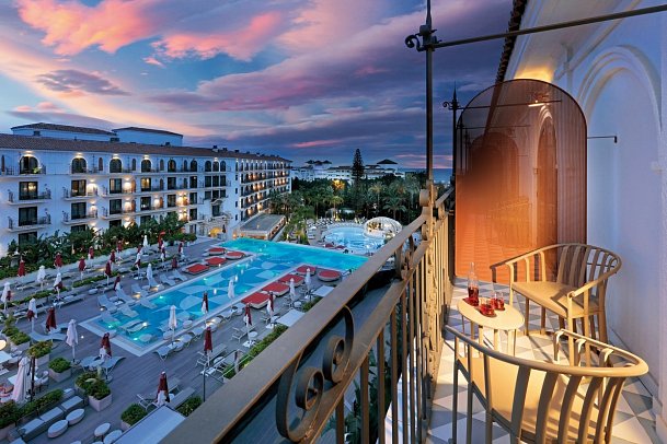Hard Rock Hotel Marbella - Balkonbeispiel Doppelzimmer Deluxe (Zimmercodierung DD1)