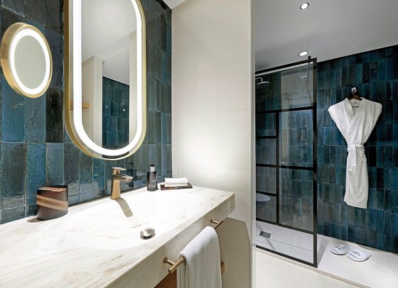 Hard Rock Hotel Marbella - Badbeispiel Doppelzimmer Classic (Zimmercodierung DB1)