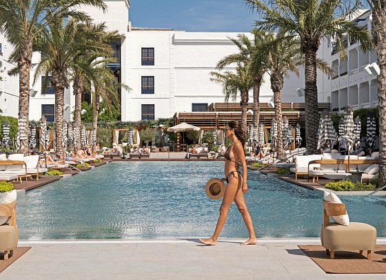 METT Marbella - Estepona - AZURE BEACH