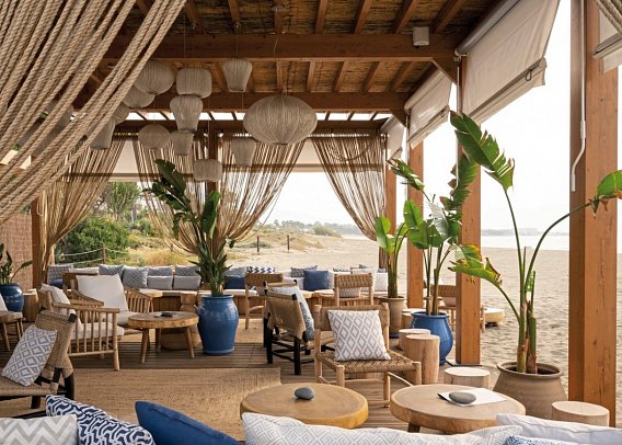 METT Marbella - Estepona - AZURE BEACH Lounge