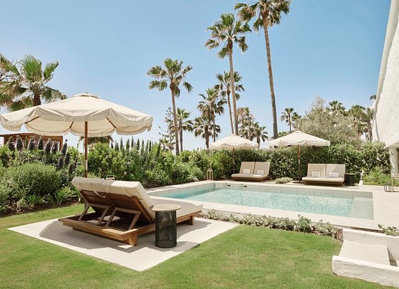 METT Marbella - Estepona - Beach Suite with private Garden & Pool (Zimmercodierung W2R)