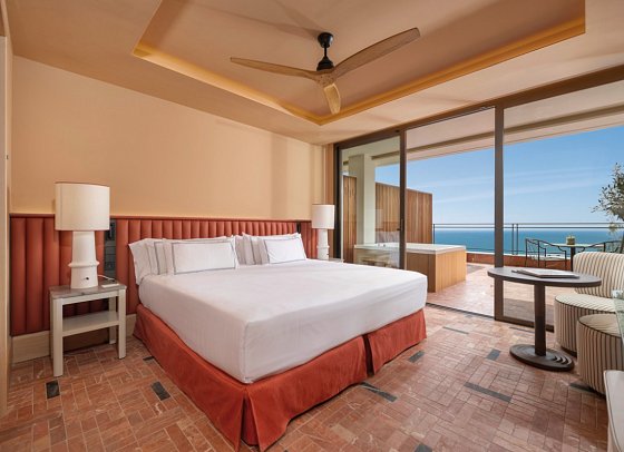 El Fuerte Marbella - Wohnbeispiel Doppelzimmer frontaler Meerblick Typ Selected (Zimmercodierung DBO)