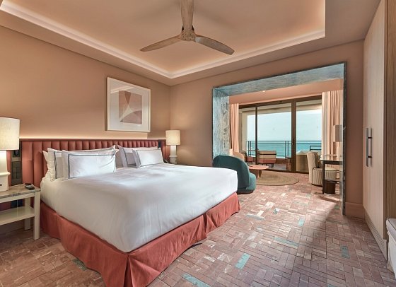 El Fuerte Marbella - Wohnbeispiel Juniorsuite frontaler Meerblick Typ Selected (Zimmercodierung J1O)