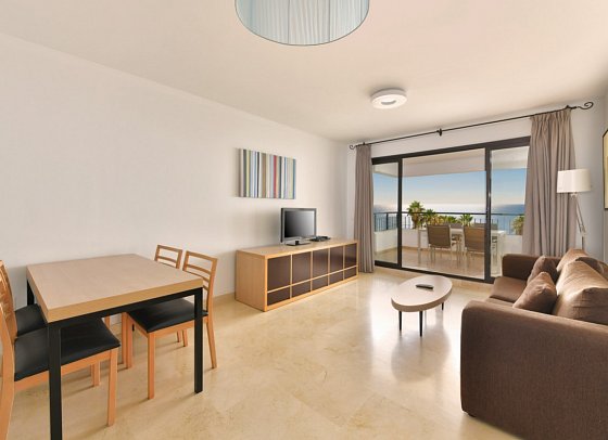 Olée Nerja Holiday Rentals - Wohnbeispiel Appartement 2 Schlafzimmer (Zimmercodierungen OBN & OBM)