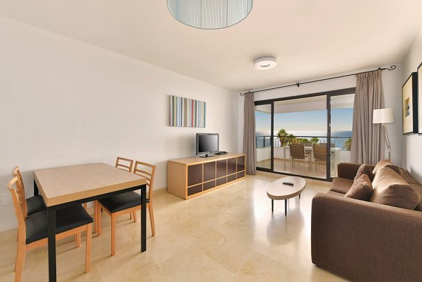Olée Nerja Holiday Rentals - Wohnbeispiel Appartement 2 Schlafzimmer (Zimmercodierungen OBN & OBM)